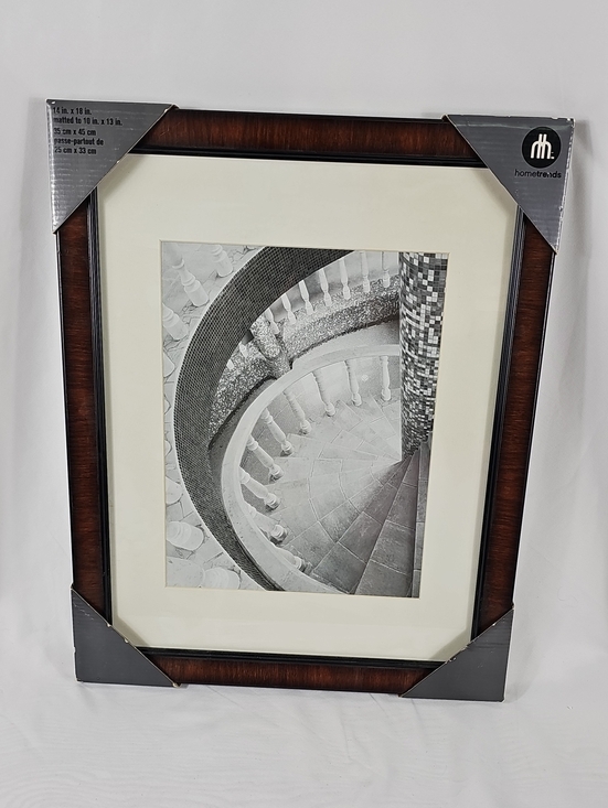 hometrends Other - HomeTrends Brown Wood Picture Frame with Cream Mat